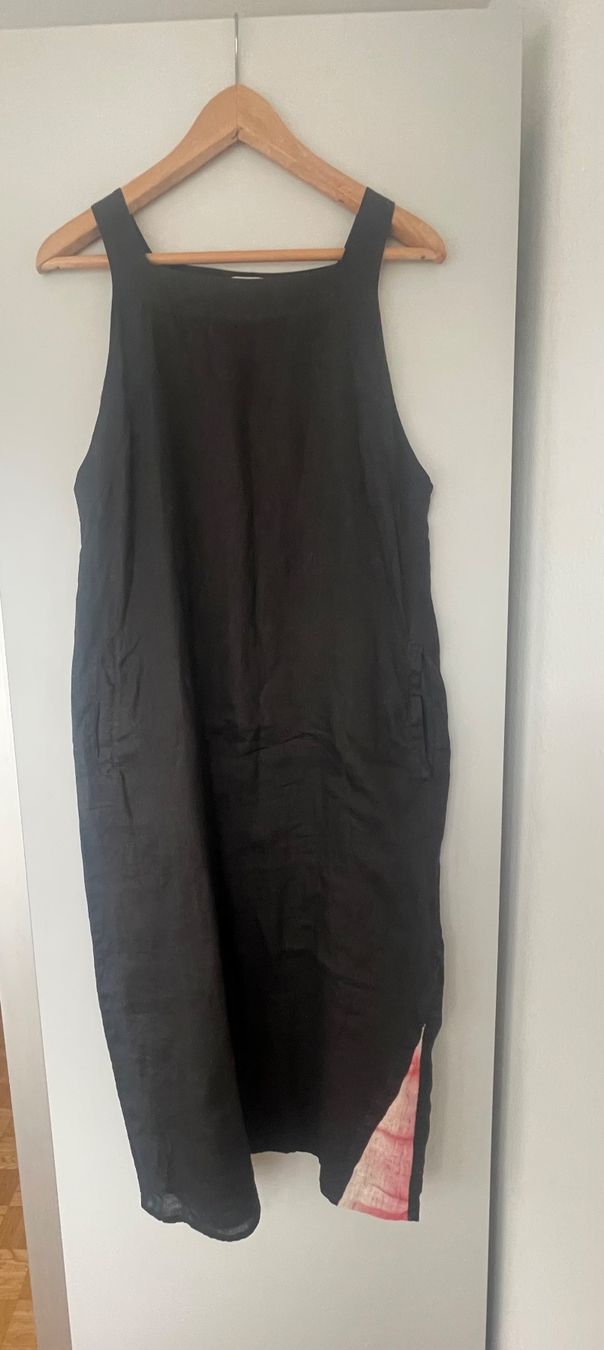 Robes: luftiges, leichtes und zartes Leinenkleid – D'occasion à Ftan par ch__68hf