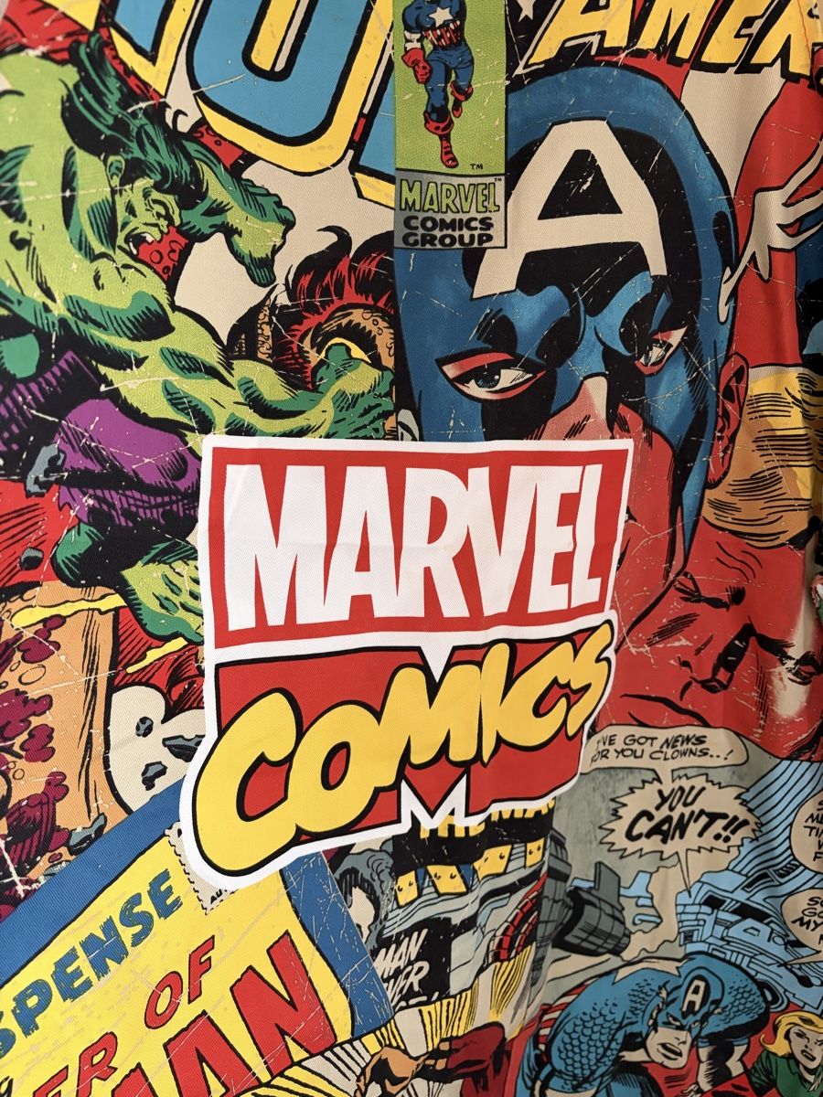 Grembiuli: Marvel Schürze – Nuovo (secondo la descrizione) da Buch am Irchel venduto da emi_cgg7 1