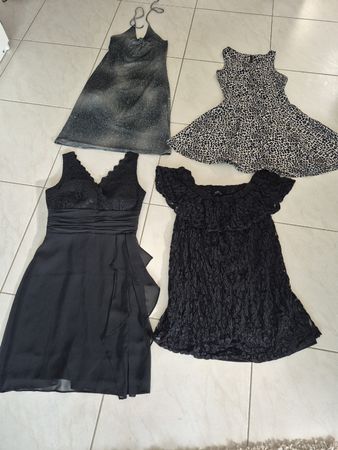 4 Kleider Damen verschiedene Muster und Farben Grösse S
