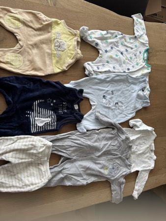 Riesen kleiderpaket 50-68