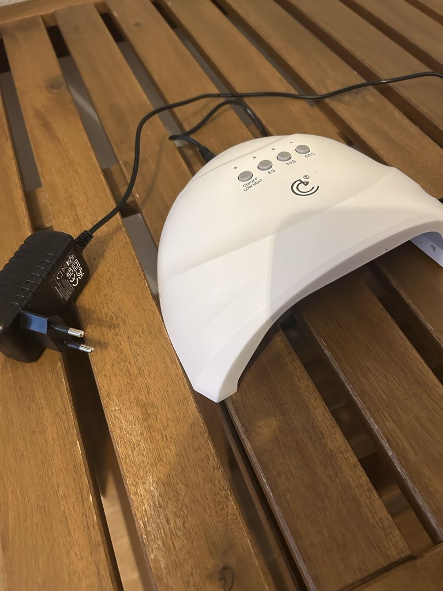 Unghie finte: UV Lampe und Gele – Usato da Wahlen b. Laufen venduto da manuleiin.c 1