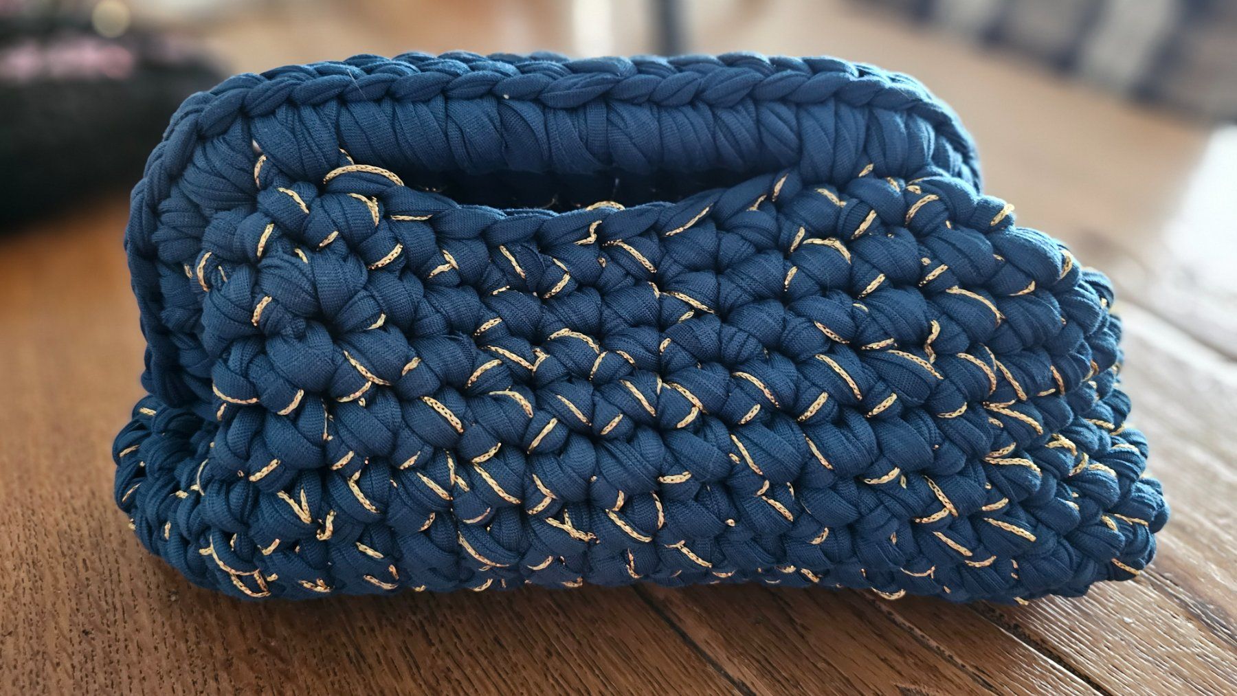 Borse da donna: Wunderschöner Clutch mit Gold – Nuovo (secondo la descrizione) da Fehraltorf venduto da lisam16 3