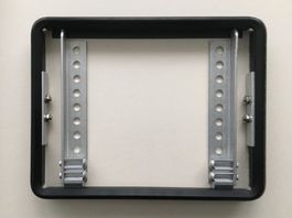 Nummernschildhalter aus Aluminium