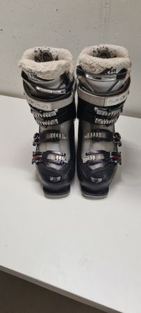 Ski boots Salomon 24