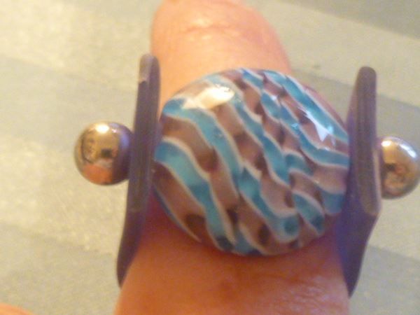 Anelli: Ring mit flame-art Glasperle blau – Usato da Hinwil venduto da Glasperlen 2