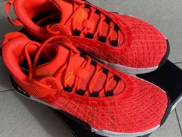 Under Armour Neu