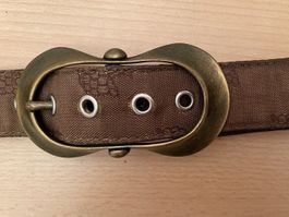 BATA and MORE (IT)110x4cm/NP80CHF Leder Metall Seide Gürtel