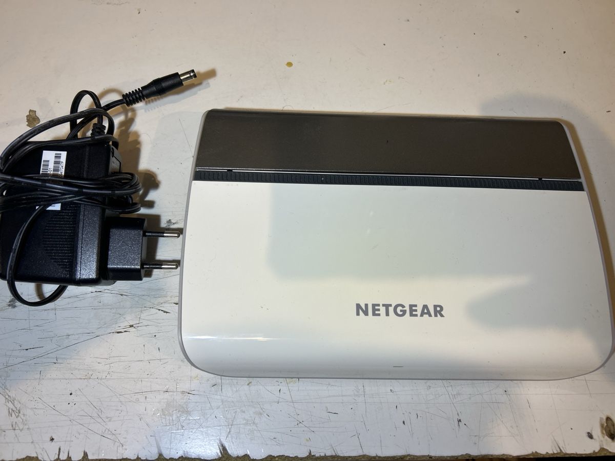 Netgear Componenti elettronici: Netgear GS908E Switch - 8 Port Gigabit Ethernet Switch – Usato da Solothurn venduto da muellerbru