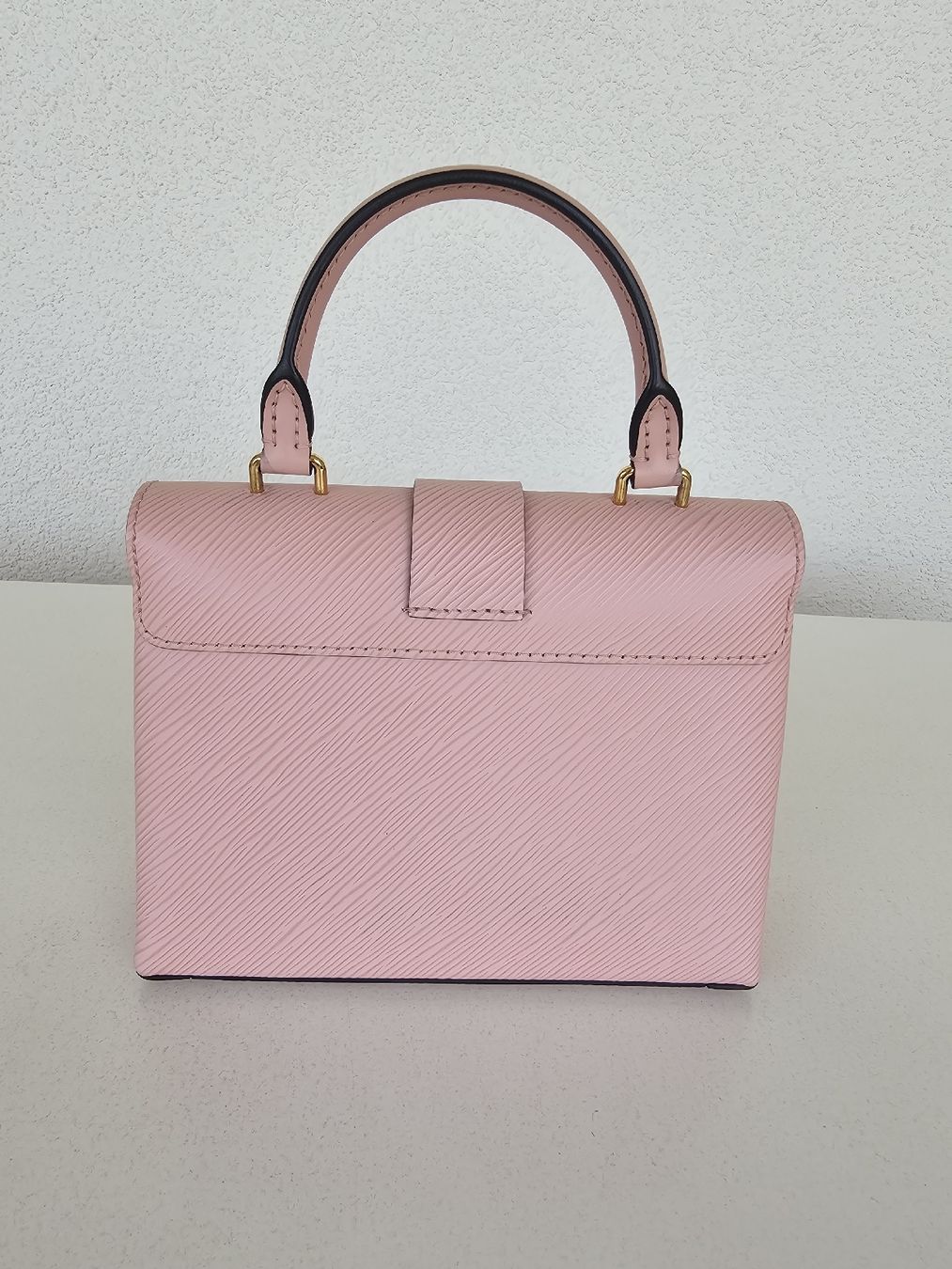 Louis Vuitton Borse da donna: Louis Vuitton Lock BB Epi - pink – Nuovo (secondo la descrizione) da Dottikon venduto da Chicca_73 3