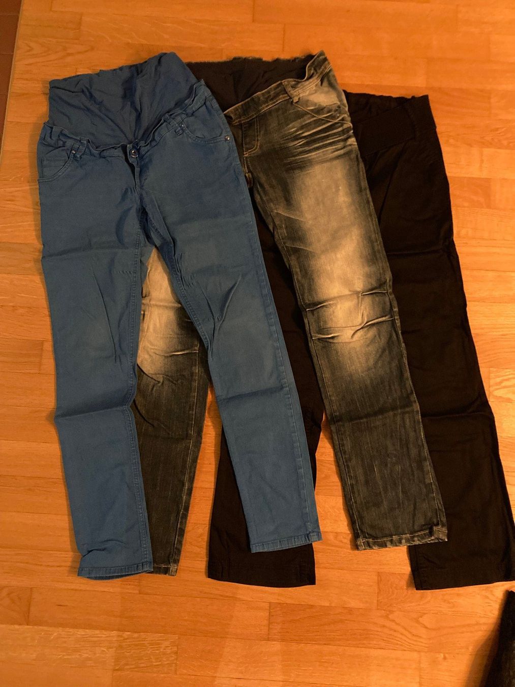 Lotti di vestiti: Umstandsmode Kleiderpaket – Usato da Zürich venduto da purli 1