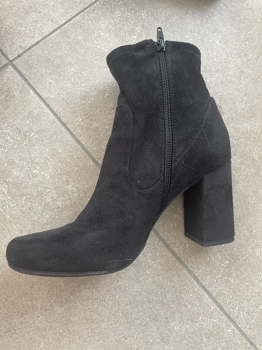 Scarpe da donna: Ecopelle 39 – Usato da murten venduto da Ester09 2
