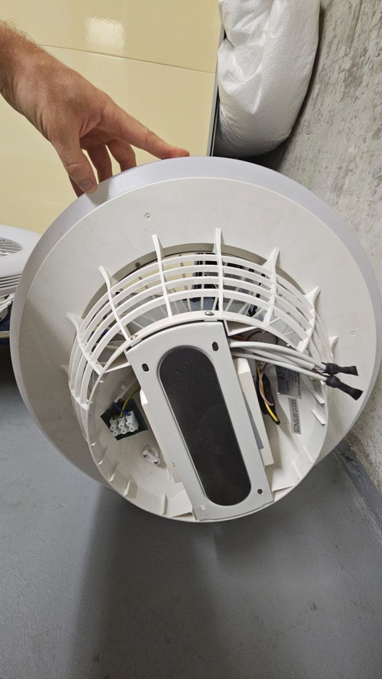 Lampadari & plafoniere: Deckenlampe mit Ventilator, Farben und Dimmbar – Usato da Biberist venduto da MaxP9 1