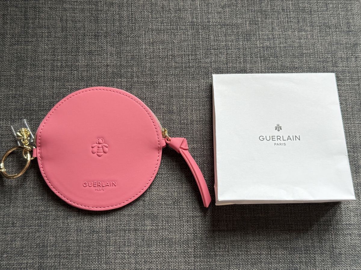 Guerlain Custodie per cosmetici: Guerlain Small Pouch Aqua Allegoria – Nuovo e nell'imballaggio originale da Luzern venduto da sas_r89l