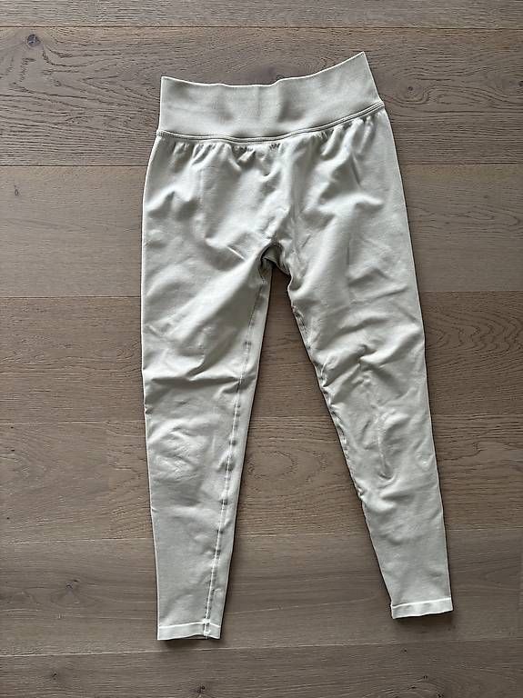 Leggings: Teveo Statement Scrunch Leggings, Grösse L – Usato da Uetikon am See venduto da Laura__S 2