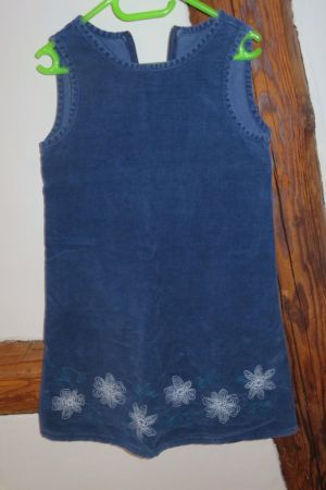 Cord-Kleid von Benetton in Gr. 134-140