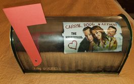 King of Queens - Die komplette Serie - Briefkasten