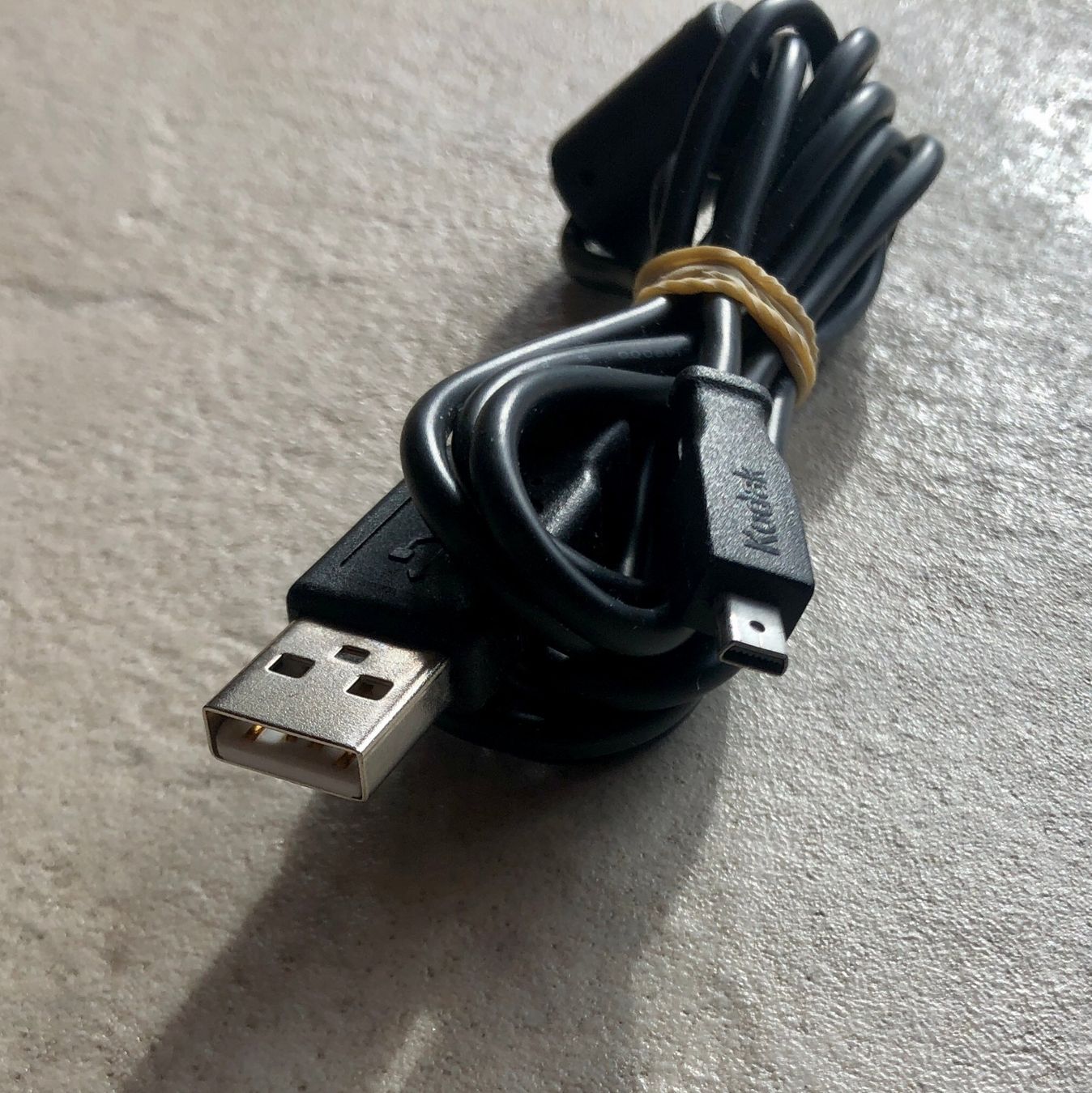 Cavi: Orginal Kodak USB Kabel – Usato da Saas-Grund venduto da GarageSaleToday 1