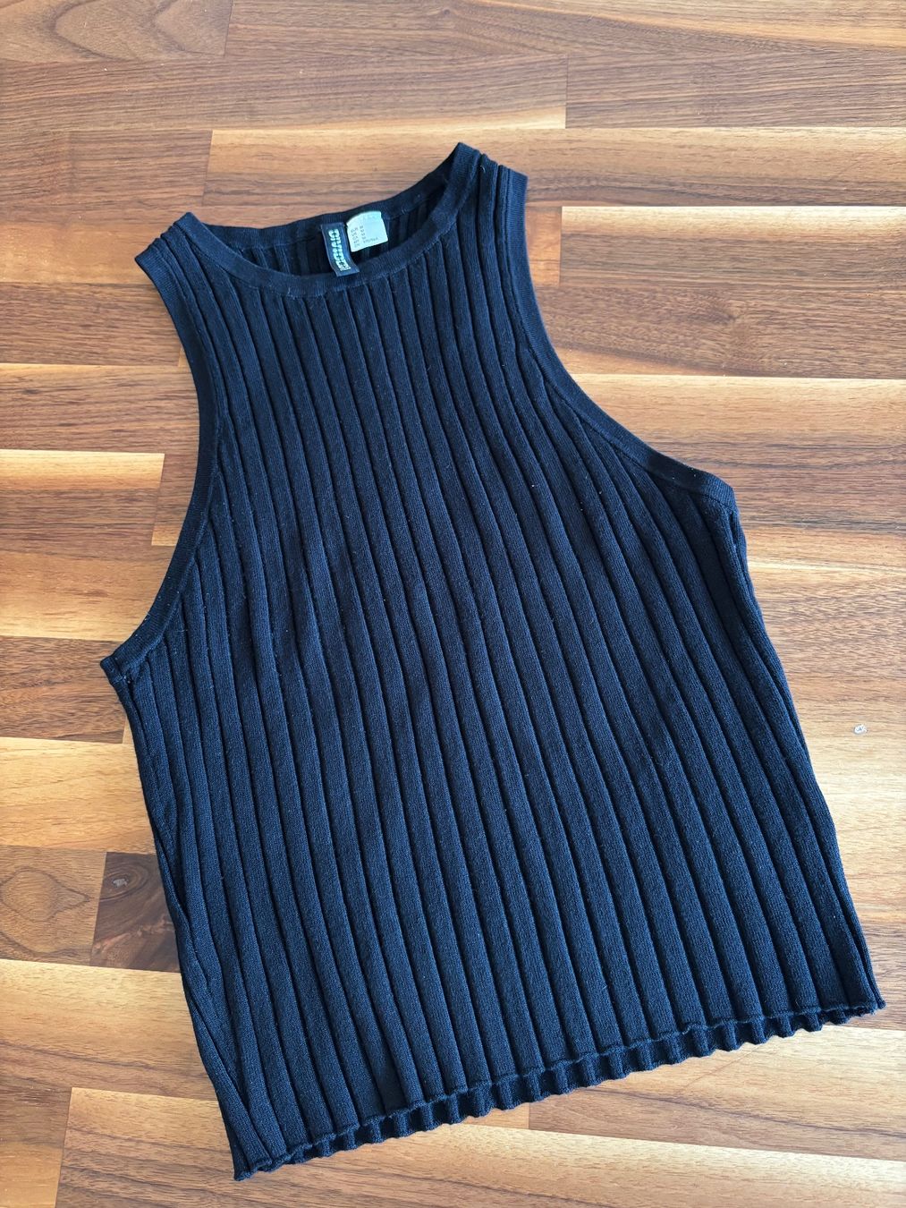 H&M Tops: H&M / Damen Top / M / schwarz – Gebraucht aus Winkel von masrisa
