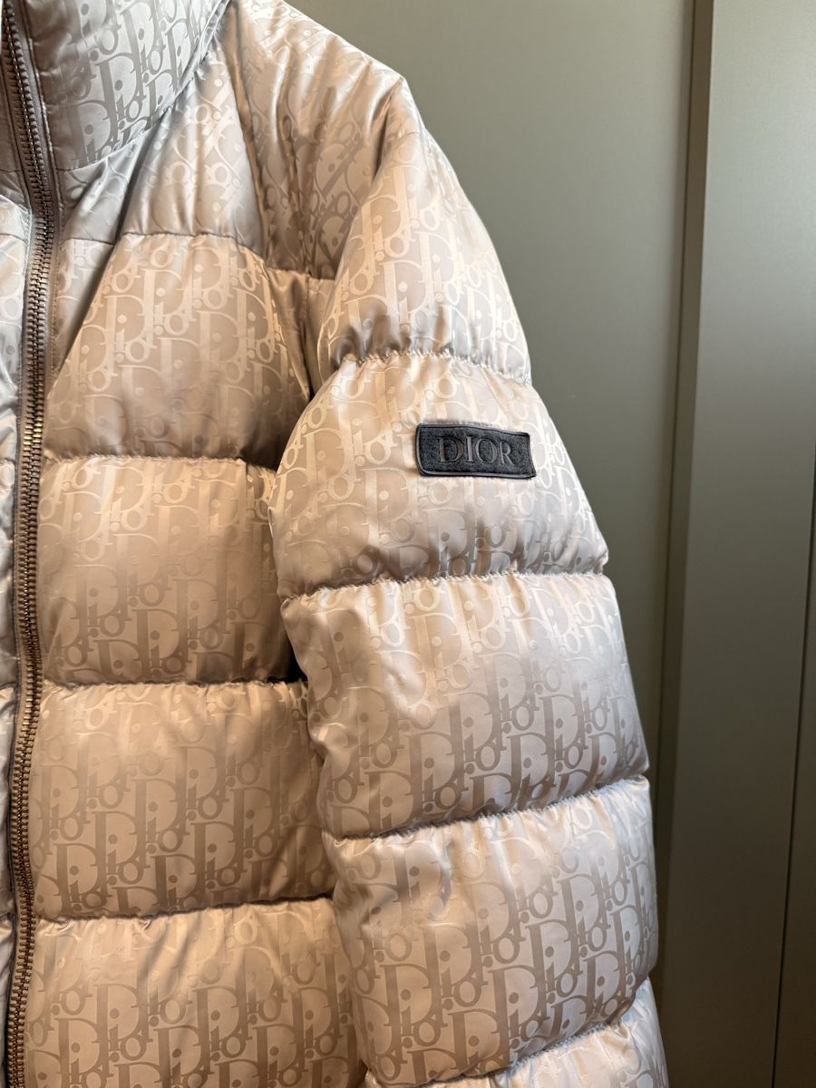 Dior Giacche: Original Dior Oblique Down Jacket! Silber/Perlgrau Gr.54 – Usato da Stäfa venduto da Laafit 2