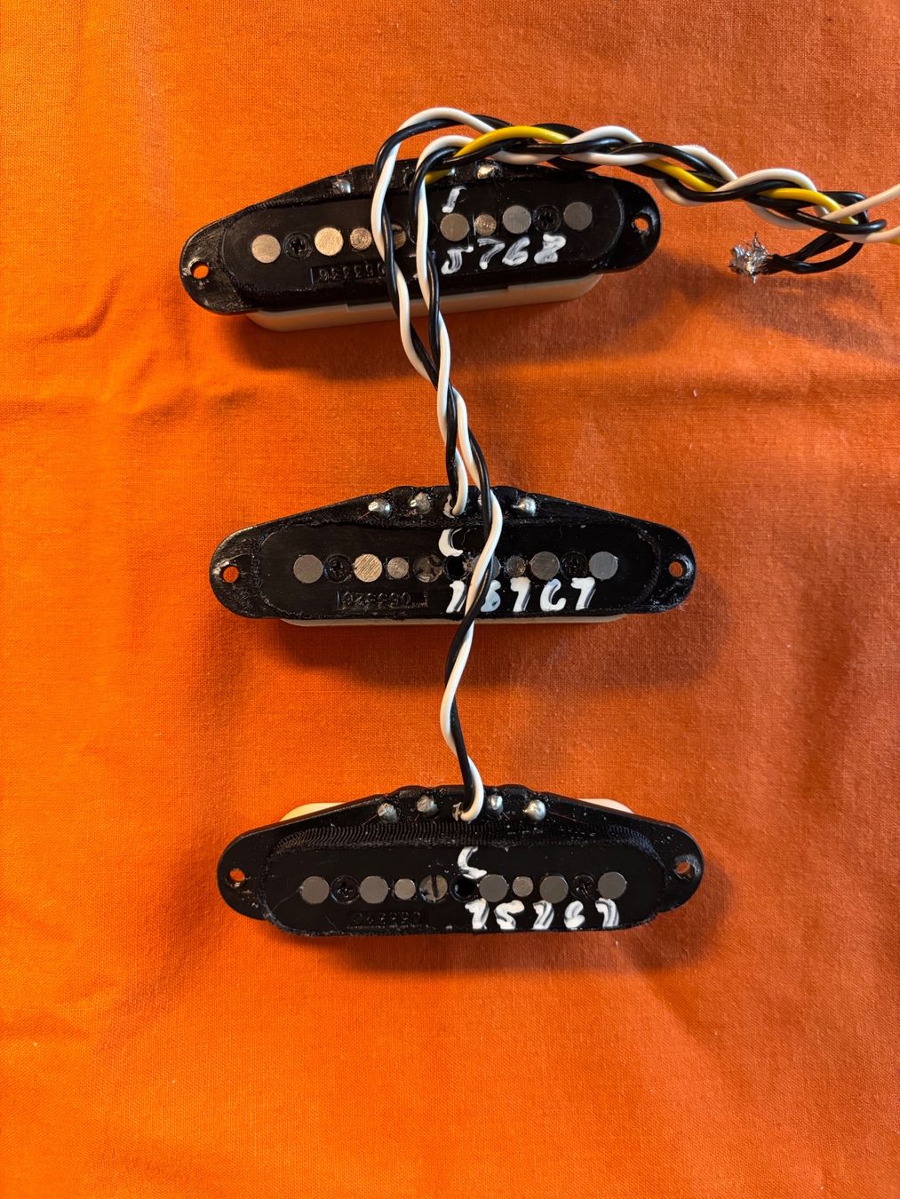 Fender Musikinstrumente: Fender Vintage Noiseless Stratocaster Pickups SSS – Gebraucht aus Buch SH von JTThomas 1