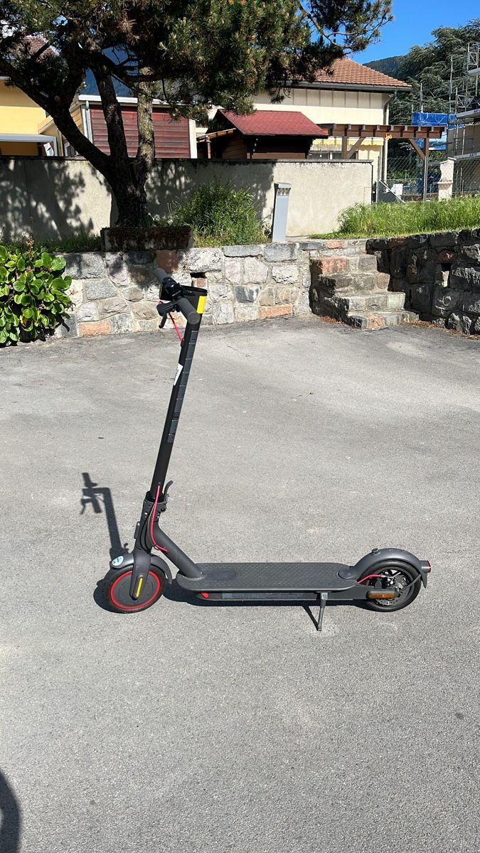 Scooter: Trottinette électrique Xiaomi – Usato da Aigle venduto da bor_zv6q