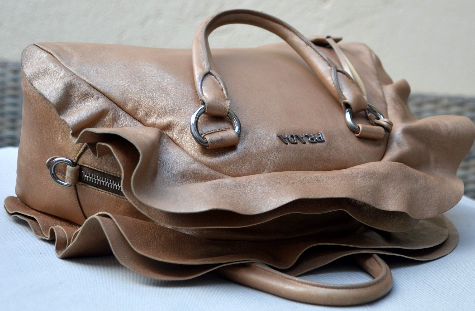 Prada Borse da donna: Tasche /  sac Prada – Usato da Collonges venduto da Auganien 2