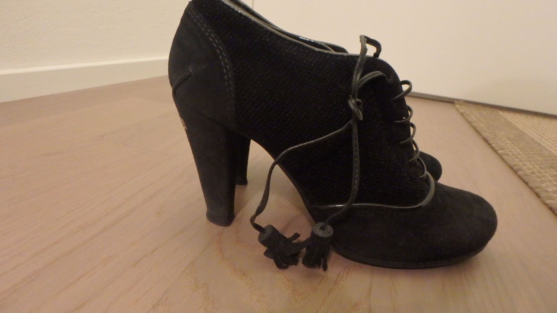 Scarpe da donna: Stifelette CNC Grösse 38 – Usato da Vaduz venduto da RapunzelLissi 1