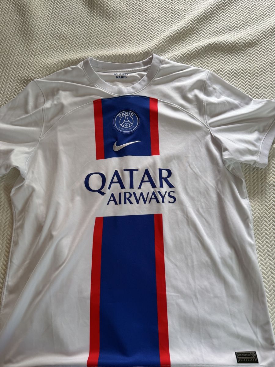 Nike Leibchen & Hosen: Original PSG 22/23 third – Neu (gemäss Beschreibung) aus Aarberg von marcoo237