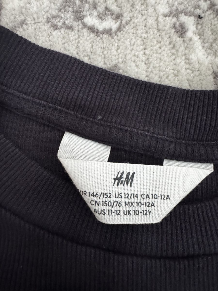 H&M Blusen, T-Shirts & Tops: Tshirt – Gebraucht aus Schaan von kri_tsw8 2