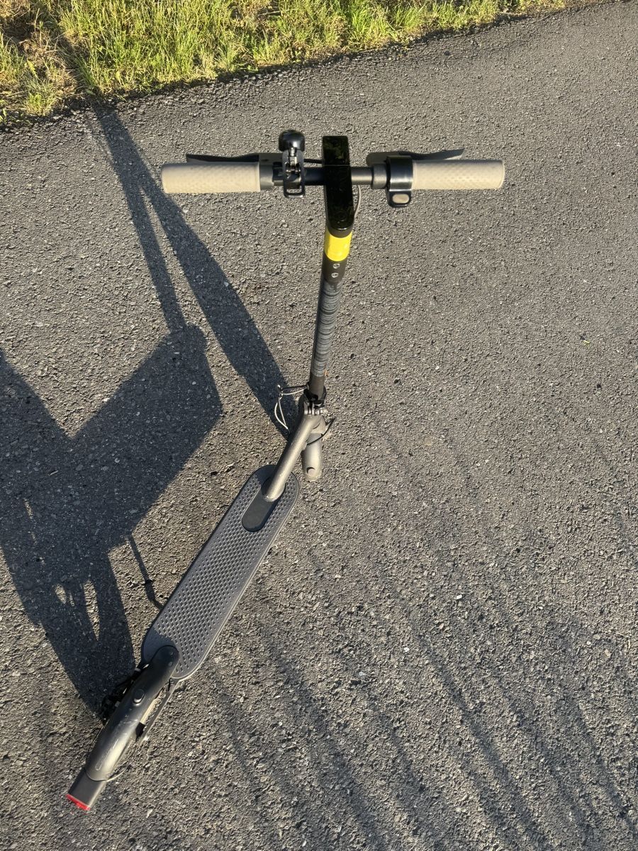 Scooters: Xiaomi E-scooter – Gebraucht aus Bonstetten von phi_w89b 4