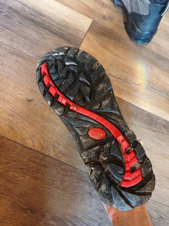 Scarpe da uomo: Wanderschuhe Grösse 39 – Usato da Leimiswil venduto da daniel_27 3