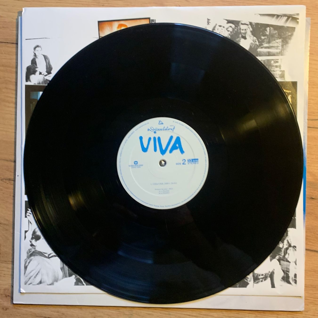 Vinyles: LA DÜSSELDORF - VIVA...RE EU 2011...VG+/VG+ – D'occasion à Gals par Diskopatshop 3