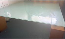 Ligne Roset Glas-Couchtisch – Selbstabholung