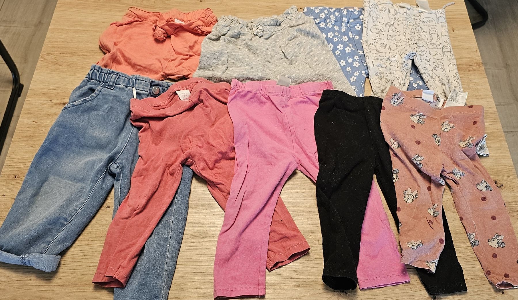 Lotti & Set di vestiti: Hosen Set Grösse 80 – Usato da Bellach venduto da CoR_M