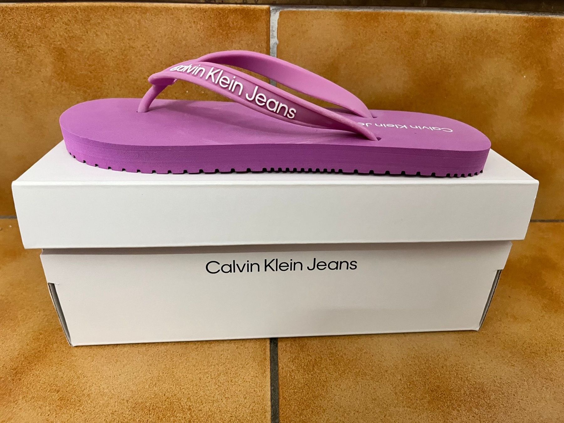 Calvin Klein Damenschuhe: Infradito CK – Neu und originalverpackt aus Davesco soragno von Gaby230 1