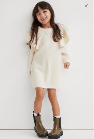 Mädchen Strickkleid beige mit Rüschen Gr. 122/128 NEU mit Et