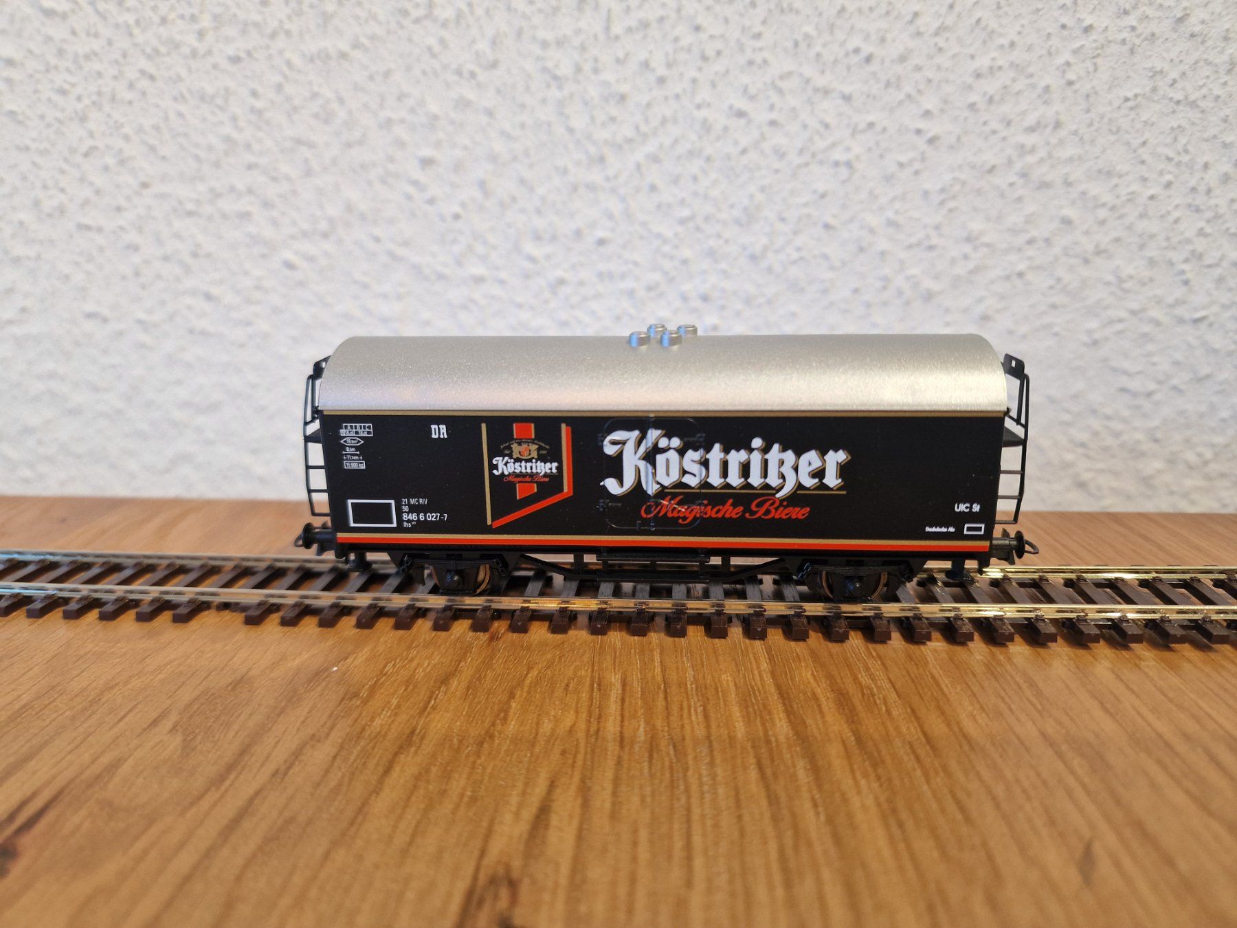 Roco Trains électriques: DR Bierwagen H0 – D'occasion à Matten b. Interlaken par lor_hr9w