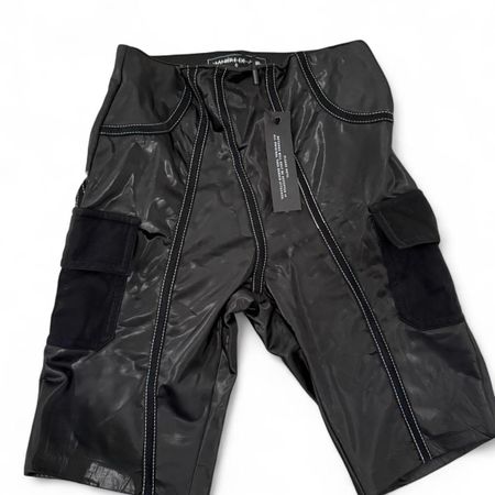 Maniere De Voir Black Shorts. Size S