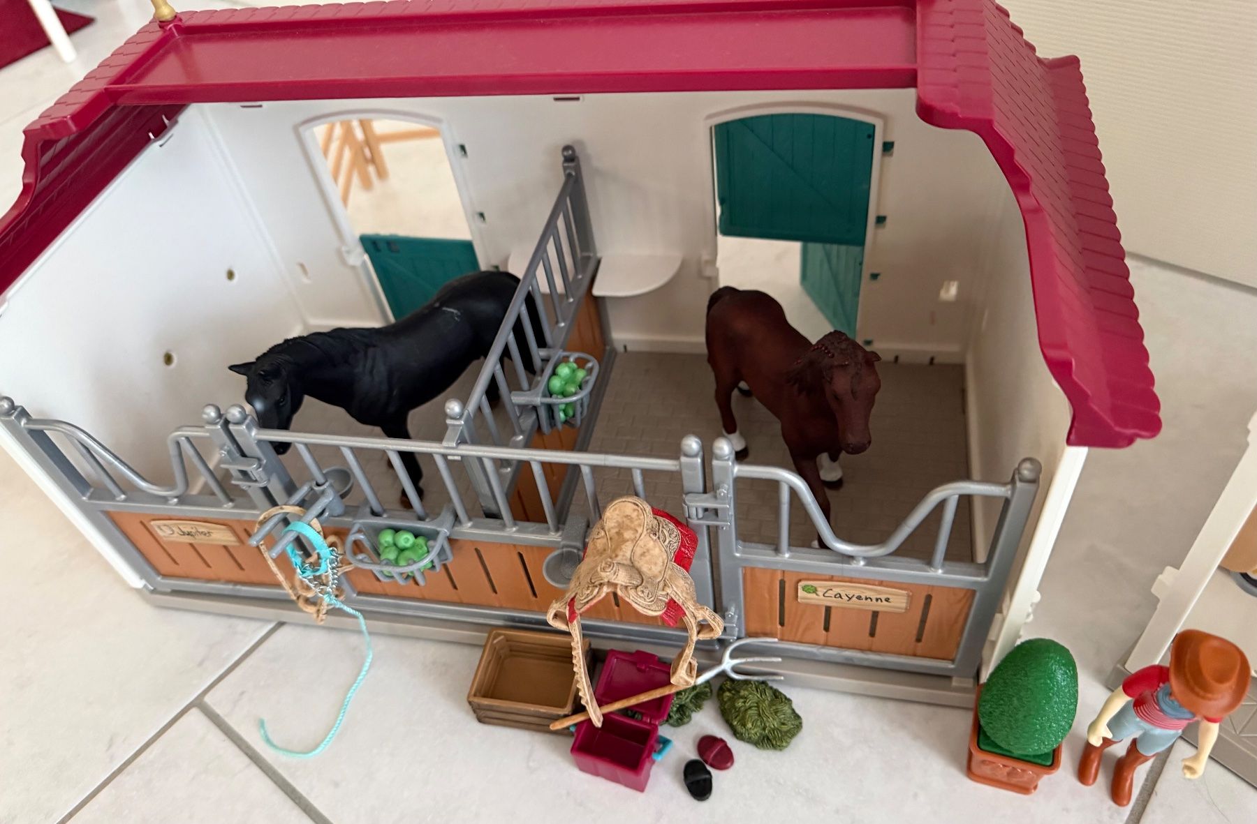 Schleich Jouets: Schleich 42551 Pferdehof – D'occasion à Studen BE par Ironbonehead 3