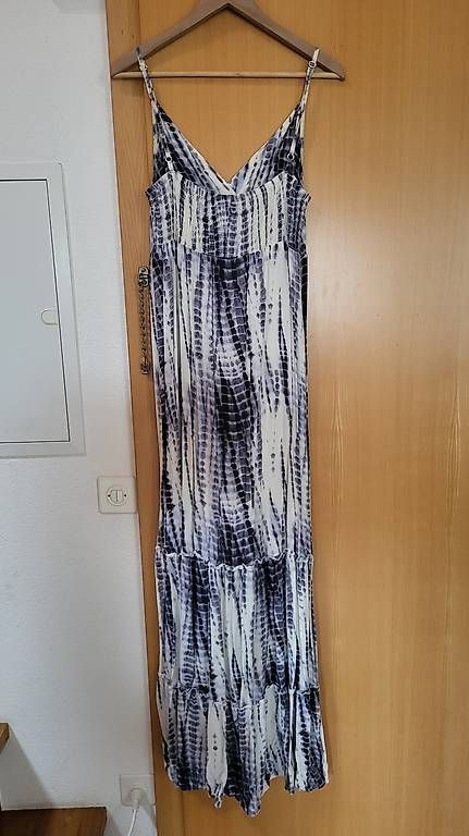 Only Kleider: Abito lungo estivo Only taglia 40 – Gebraucht aus Tesserete von Cat_b 1