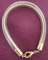 Stylisches Armreif-Accessoire mit Golddetails