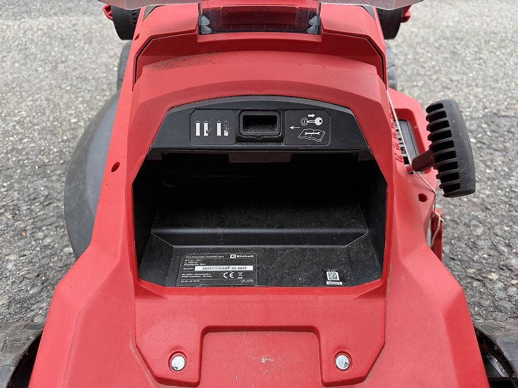 Tondeuses à gazon: Tondeuse électrique Einhell et 2 batteries neuves – D'occasion à Vernier par NextLife 1