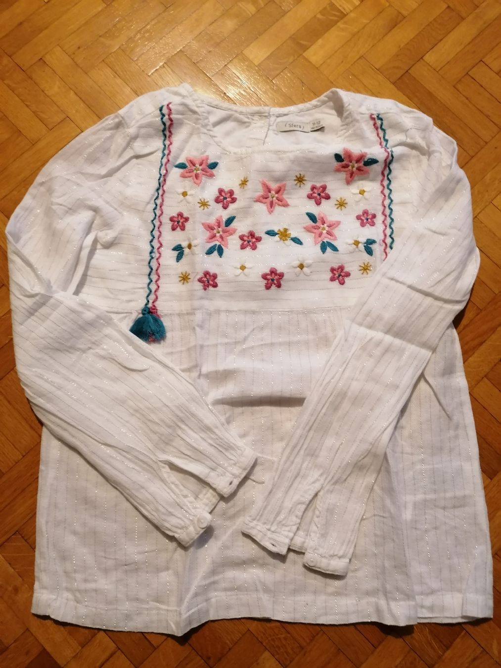 Camicette, T-shirt & Top: Blouse manches longues sfera taille 140-152cm – Usato da Le Mont-Pèlerin venduto da dundun1 1