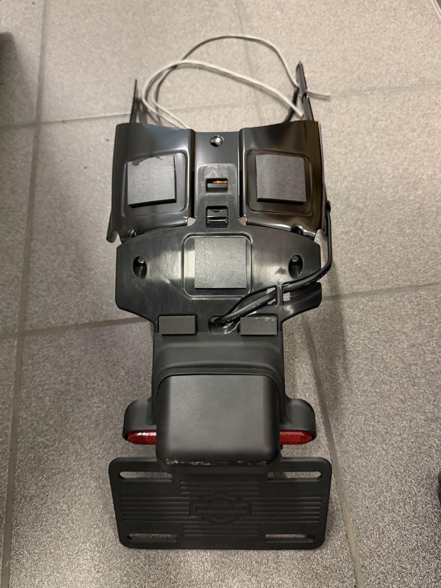 Harley-Davidson Tutti i ricambio per moto: Harley Davidson Heckteil mit Blinker / Heckteil – Usato da Mauren venduto da Sascha_M