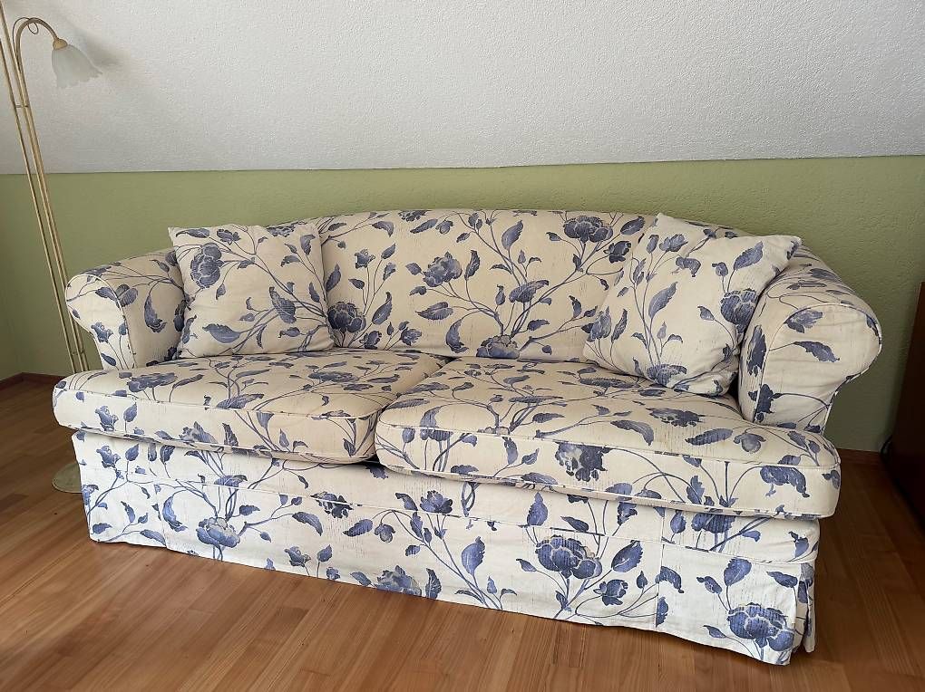 Ikea Divani: Älteres Ikea 2-Sitzer Bettsofa – Usato da Estavayer-le-Lac venduto da sugar05
