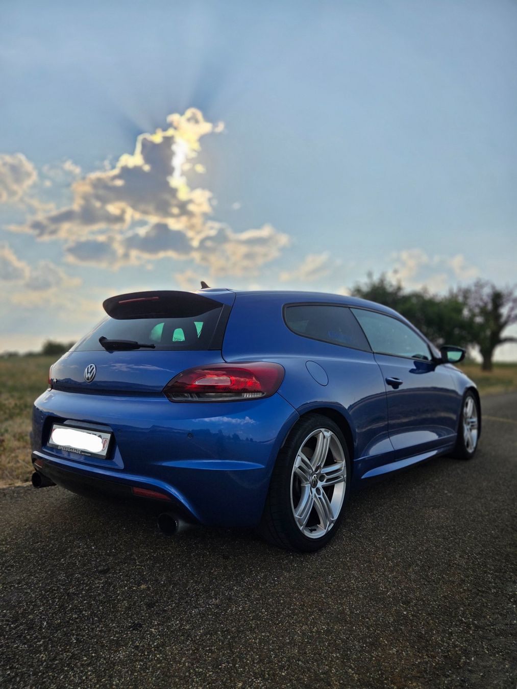VW Automobili: VW Scirocco R DSG 2.0 Frisch ab MFK – Usato da Anwil venduto da ret_6j7k 1