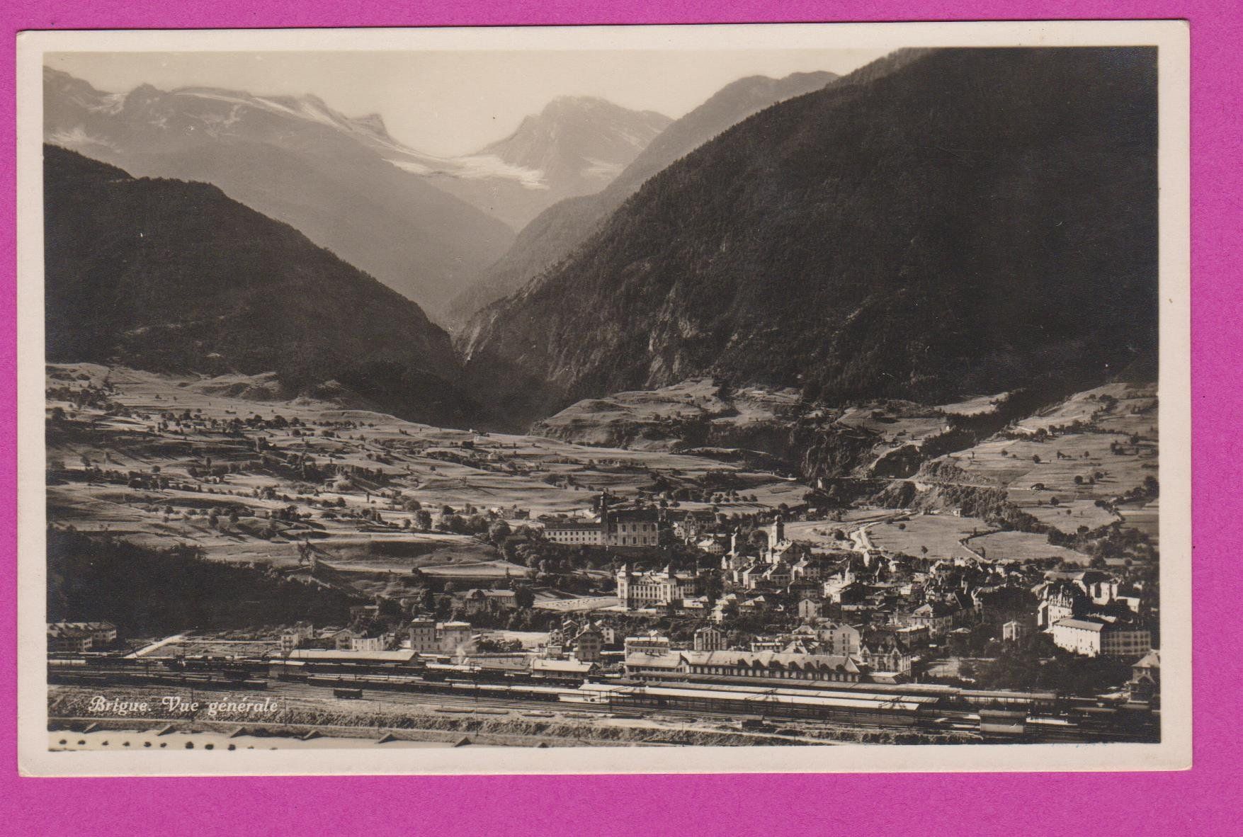 Cartoline postali: Brig mit Bahnhofareal   -   alte Ansichtskarte – Usato da Vitznau venduto da Ropaku