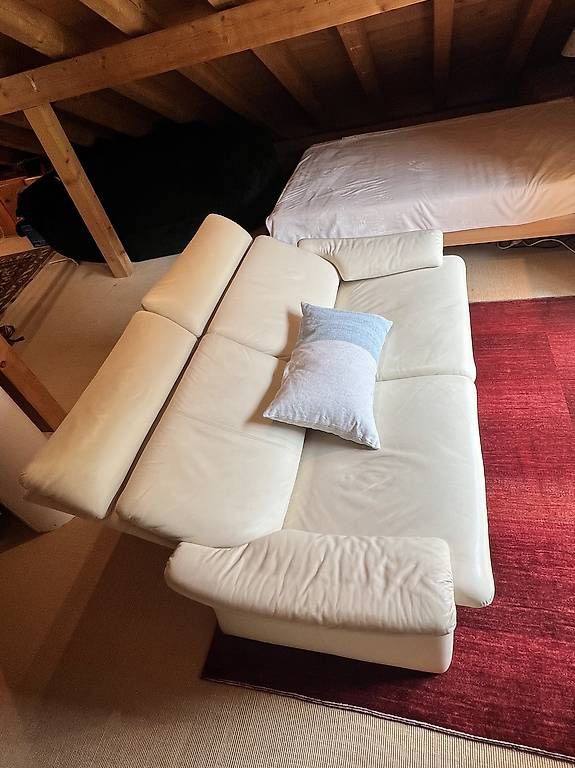 Divani: Beiges Sofa  echt Leder 3-Sitzer und 2-Sitzer – Usato da Parpan venduto da ketka63 2