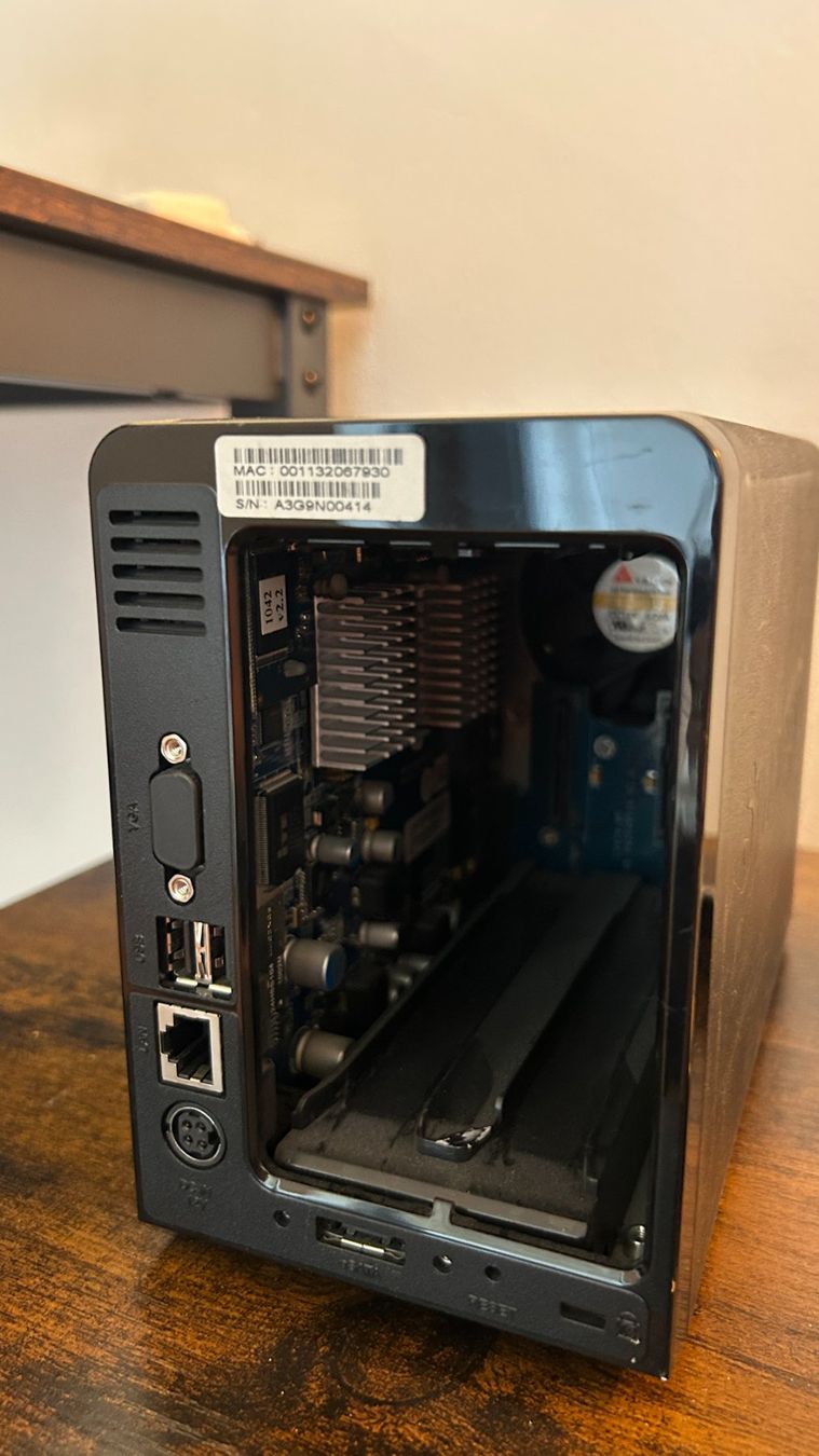 Synology Server: NAS Synology DS710+ - 2x 1500GB – Gebraucht aus Alle von protokollstudio 2