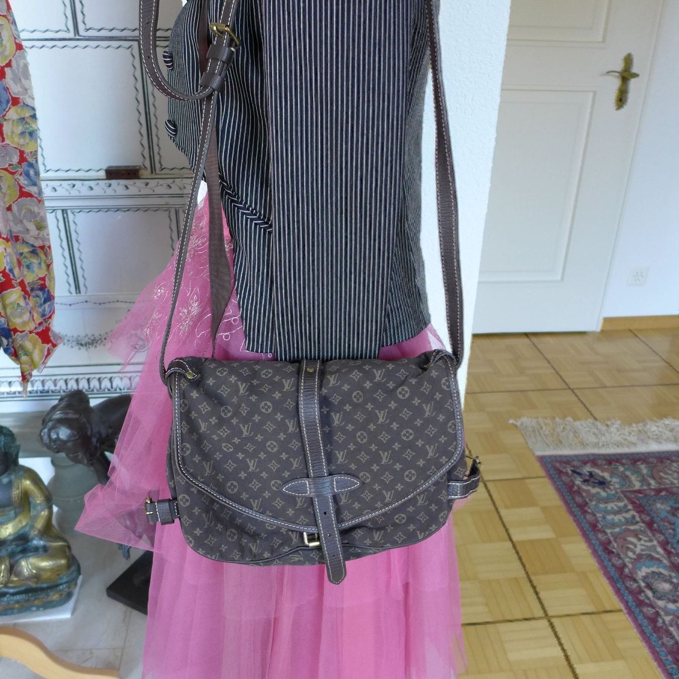 Louis Vuitton Borse: Louis Vuitton Saumur 30 Crossbodybag – Usato da Bottmingen venduto da sandy_2